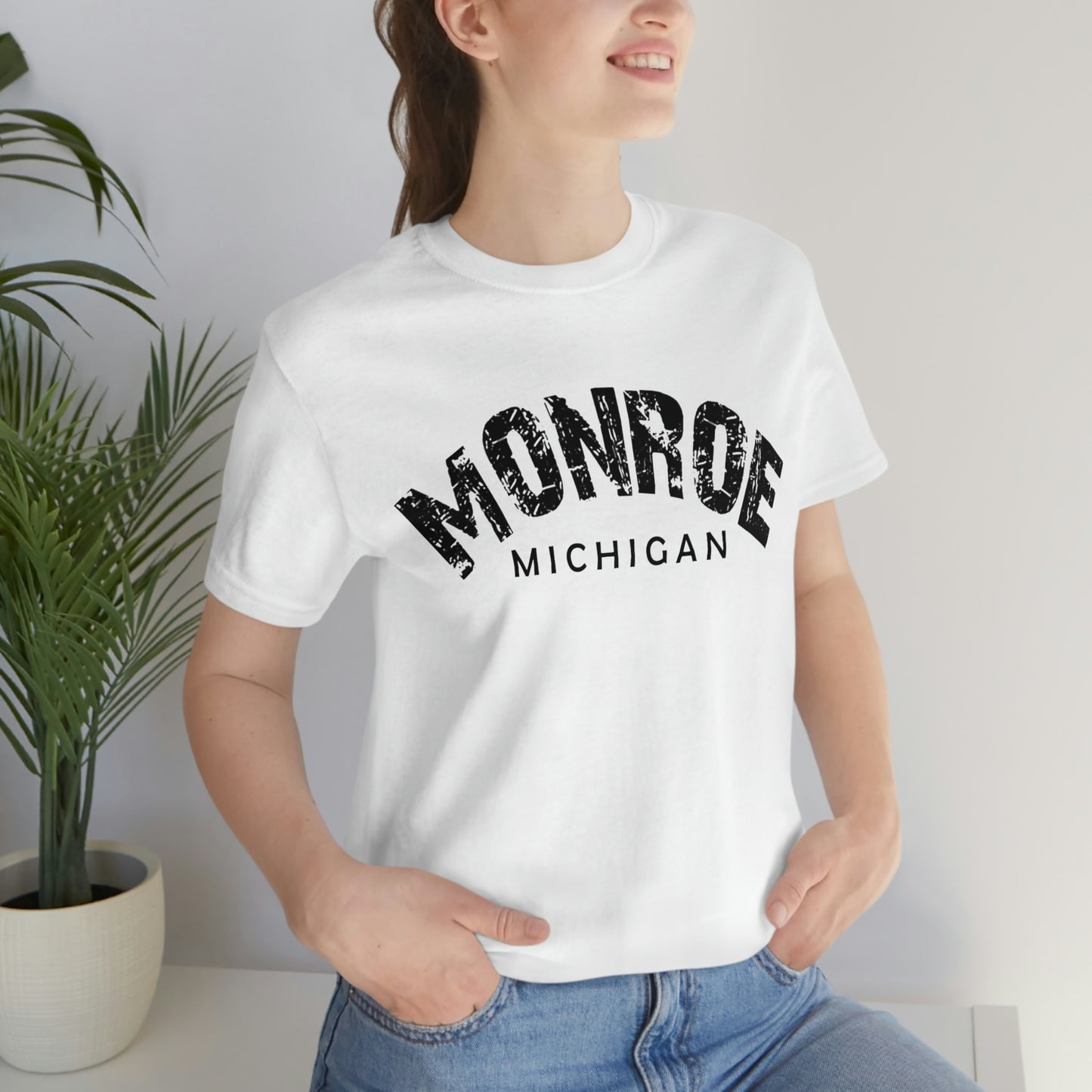 Monroe tee